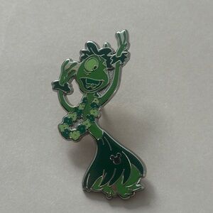 2025 Disney World Hidden Mickey Pleakley Green Wave B